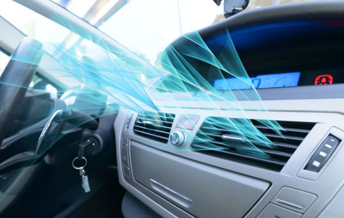 Auch die Klimaanlage im Auto benötigt eine regelmäßige Überprüfung, damit sie einwandfrei funktioniert.